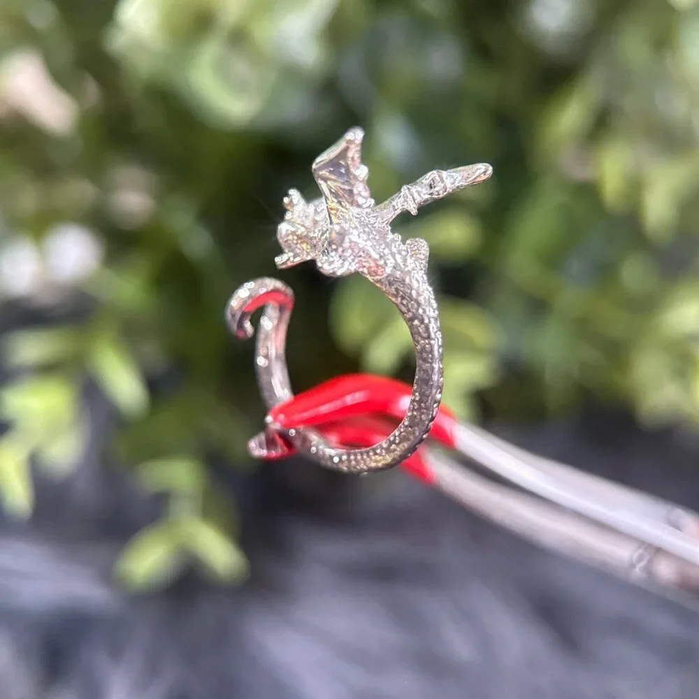 Silver Baby Dragon Black Eyes Ring‎